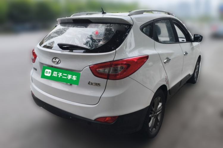 Used Hyundai ix35 2013 2.0L Automatic Two-Wheel Drive Smart GLS China IV Standard Rear Right 45 Deg