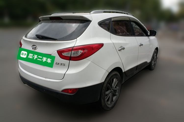 Used Hyundai ix35 2013 2.0L Automatic Two-Wheel Drive Smart GLS China IV Standard Rear Right 45 Deg