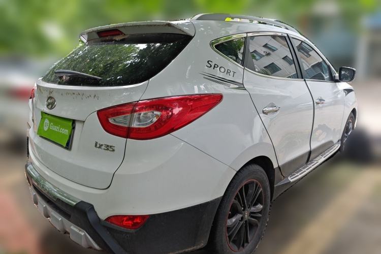 Used Hyundai ix35 2013 2.0L Automatic Two-Wheel Drive Smart GLS China IV Standard Rear Right 45 Deg