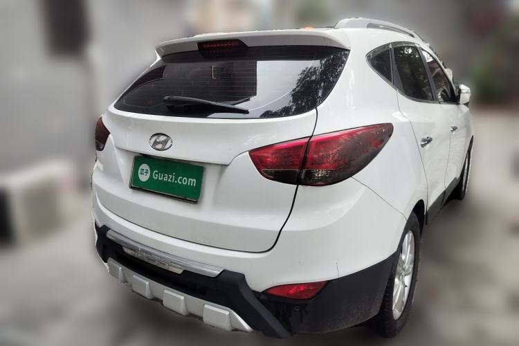Used Hyundai ix35 2013 2.0L Automatic Two-Wheel Drive Smart GLS China IV Standard Rear Right 45 Deg