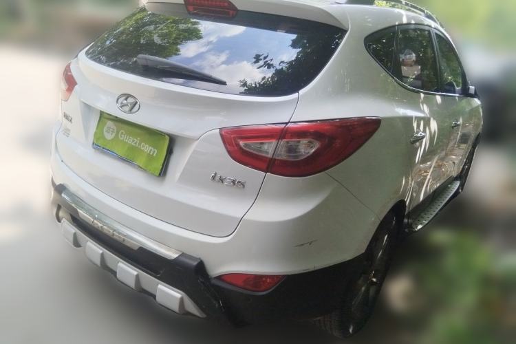 Used Hyundai ix35 2013 2.0L Automatic Two-Wheel Drive Smart GLS China IV Standard Rear Right 45 Deg