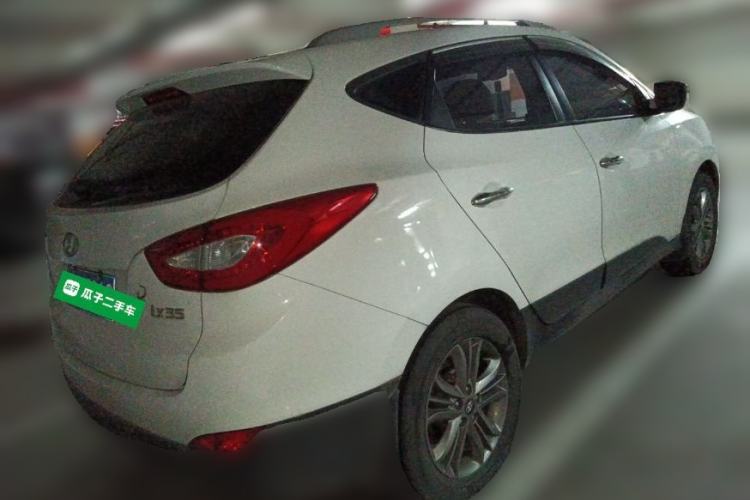 Used Hyundai ix35 2013 2.0L Automatic Two-Wheel Drive Smart GLS China IV Standard Rear Right 45 Deg