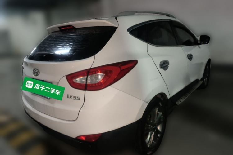 Used Hyundai ix35 2013 2.0L Automatic Two-Wheel Drive Smart GLS China IV Standard Rear Right 45 Deg