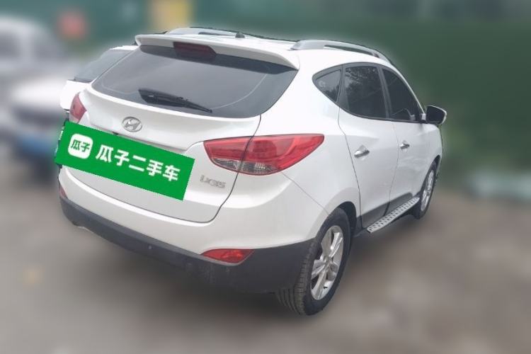 Used Hyundai ix35 2013 2.0L Automatic Two-Wheel Drive Smart GLS China IV Standard Rear Right 45 Deg