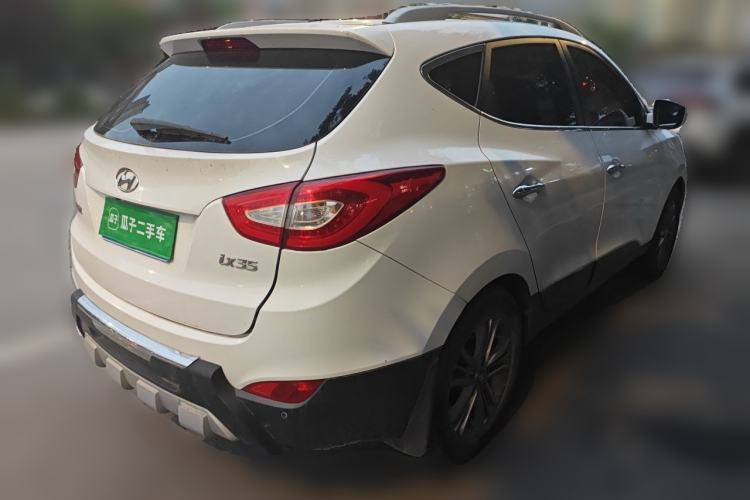 Used Hyundai ix35 2013 2.0L Automatic Two-Wheel Drive Smart GLS China IV Standard Rear Right 45 Deg