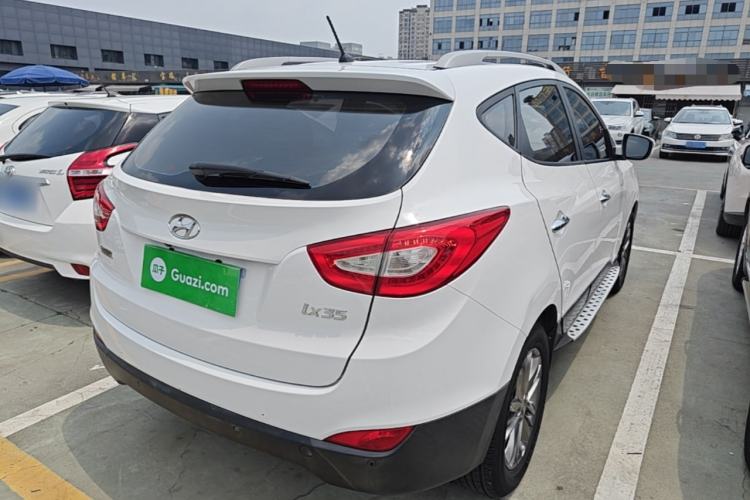 Used Hyundai ix35 2013 2.0L Automatic Two-Wheel Drive Smart GLS China IV Standard Rear Right 45 Deg