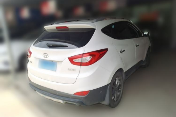 Used Hyundai ix35 2013 2.0L Automatic Two-Wheel Drive Smart GLS China IV Standard Rear Right 45 Deg