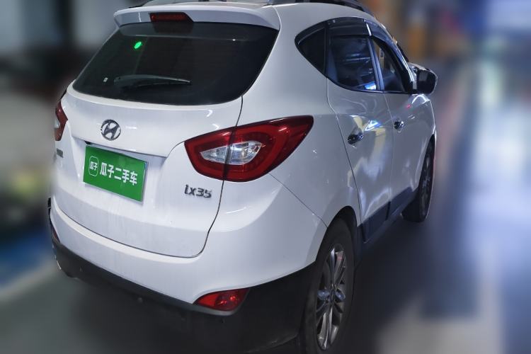 Used Hyundai ix35 2013 2.0L Automatic Two-Wheel Drive Smart GLS China IV Standard Rear Right 45 Deg