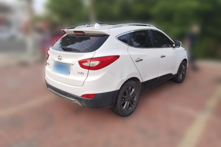 Used Hyundai ix35 2013 2.0L Automatic Two-Wheel Drive Smart GLS China IV Standard Rear Right 45 Deg