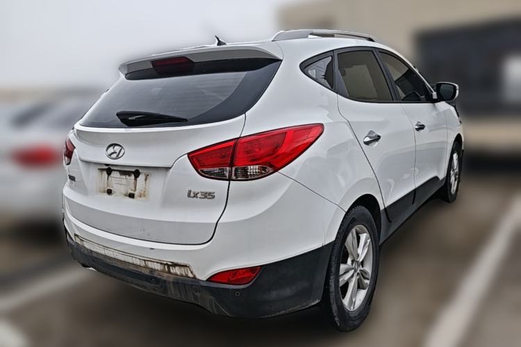 Used Hyundai ix35 2013 2.0L Automatic Two-Wheel Drive Smart GLS China IV Standard Rear Right 45 Deg