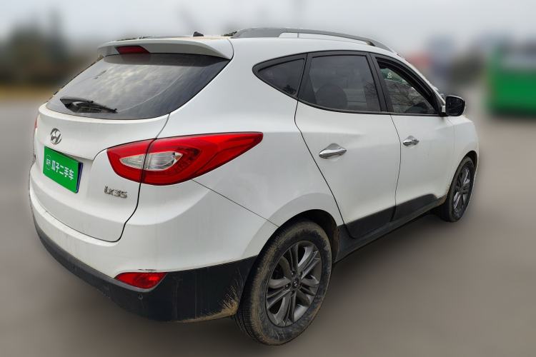 Used Hyundai ix35 2013 2.0L Automatic Two-Wheel Drive Smart GLS China IV Standard Rear Right 45 Deg
