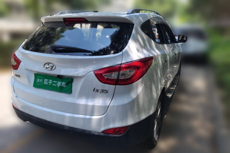 Used Hyundai ix35 2013 2.0L Automatic Two-Wheel Drive Smart GLS China IV Standard Rear Right 45 Deg