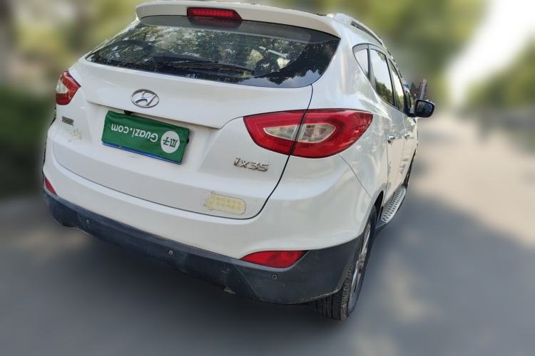 Used Hyundai ix35 2013 2.0L Automatic Two-Wheel Drive Smart GLS China V Standard Rear Right 45 Deg