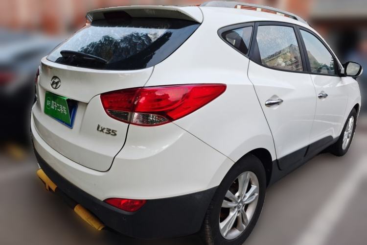 Used Hyundai ix35 2013 2.0L Automatic Two-Wheel Drive Smart GLS China V Standard Rear Right 45 Deg