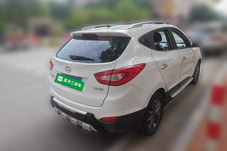 Used Hyundai ix35 2013 2.0L Automatic Two-Wheel Drive Smart GLS China IV Standard Rear Right 45 Deg