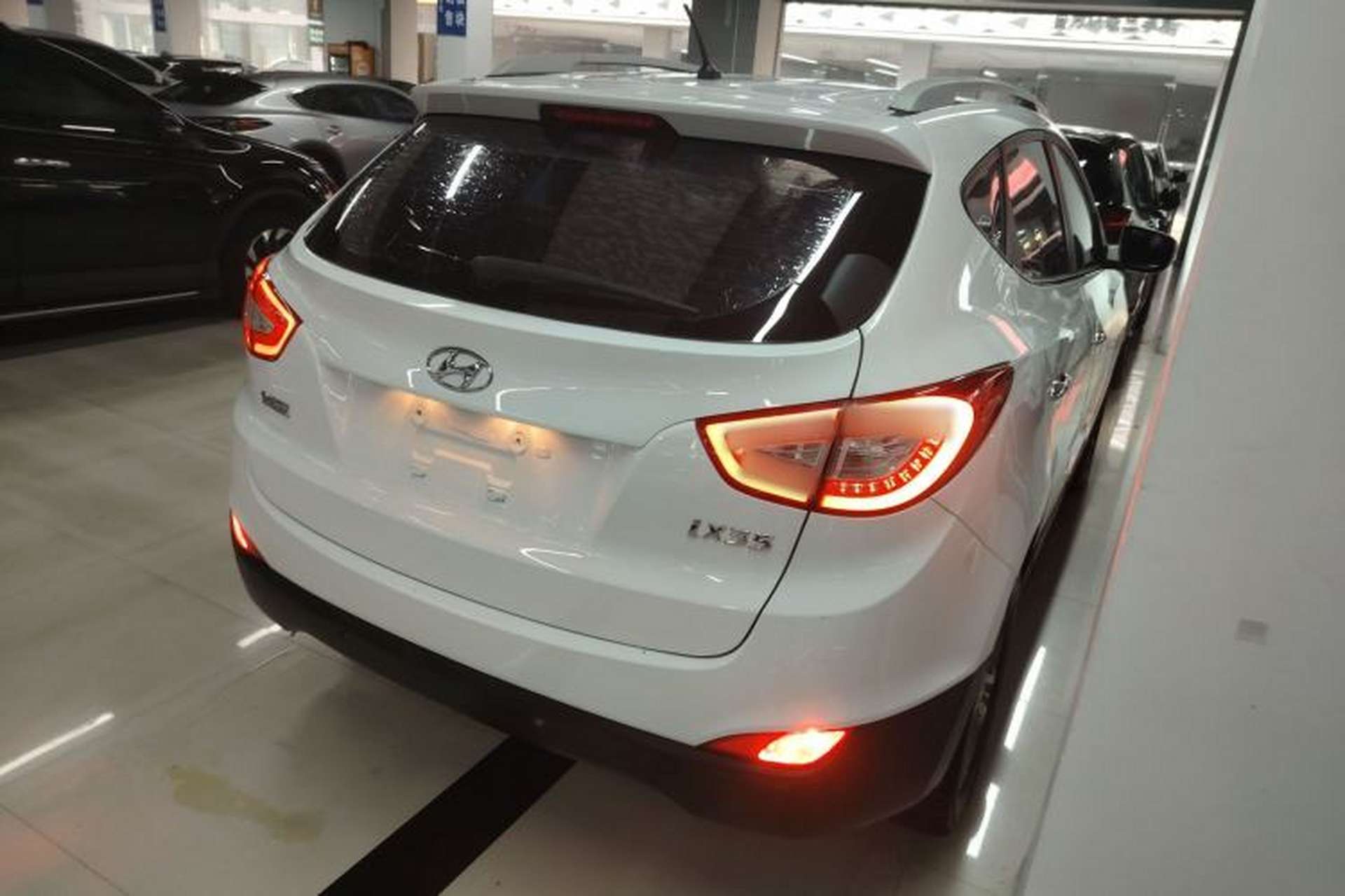 Used Hyundai ix35 2013 2.0L Automatic Two-Wheel Drive Smart GLS China IV Standard Rear Right 45 Deg