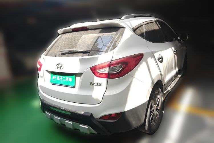 Used Hyundai ix35 2013 2.0L Automatic Two-Wheel Drive Smart GLS China V Standard Rear Right 45 Deg