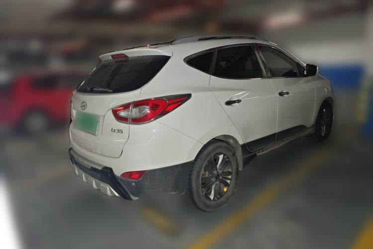 Used Hyundai ix35 2013 2.0L Automatic Two-Wheel Drive Smart GLS China IV Standard Rear Right 45 Deg
