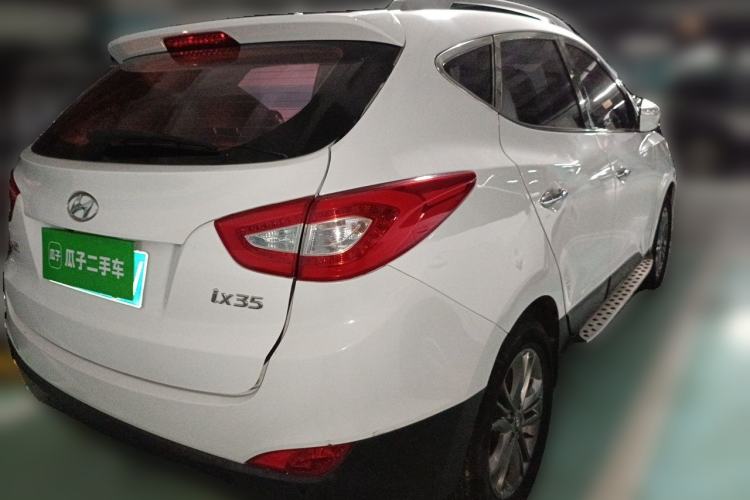 Used Hyundai ix35 2013 2.0L Automatic Two-Wheel Drive Smart GLS China IV Standard Rear Right 45 Deg