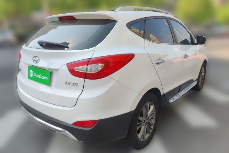 Used Hyundai ix35 2013 2.0L Automatic Two-Wheel Drive Smart GLS China IV Standard Rear Right 45 Deg