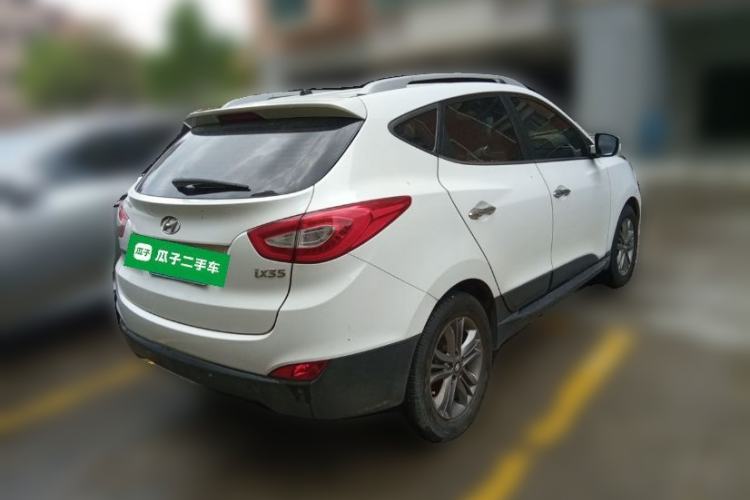 Used Hyundai ix35 2013 2.0L Automatic Two-Wheel Drive Smart GLS China V Standard Rear Right 45 Deg