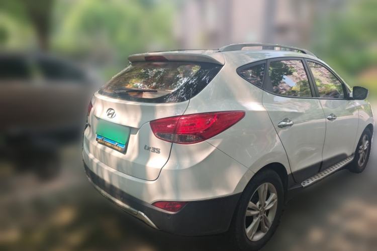 Used Hyundai ix35 2013 2.0L Automatic Two-Wheel Drive Smart GLS China V Standard Rear Right 45 Deg