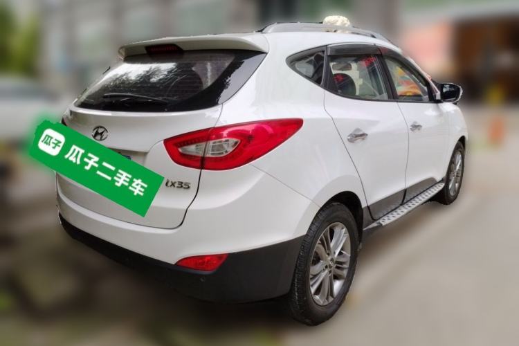 Used Hyundai ix35 2013 2.0L Automatic Two-Wheel Drive Smart GLS China IV Standard Rear Right 45 Deg