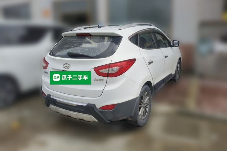 Used Hyundai ix35 2013 2.0L Automatic Two-Wheel Drive Smart GLS China IV Standard Rear Right 45 Deg