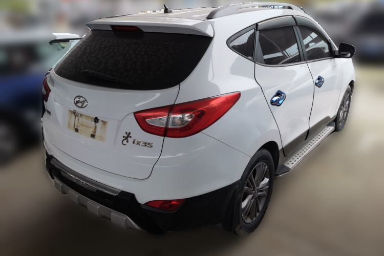 Used Hyundai ix35 2013 2.0L Automatic Two-Wheel Drive Smart GLS China IV Standard Rear Right 45 Deg