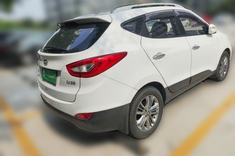 Used Hyundai ix35 2013 2.0L Automatic Two-Wheel Drive Smart GLS China IV Standard Rear Right 45 Deg