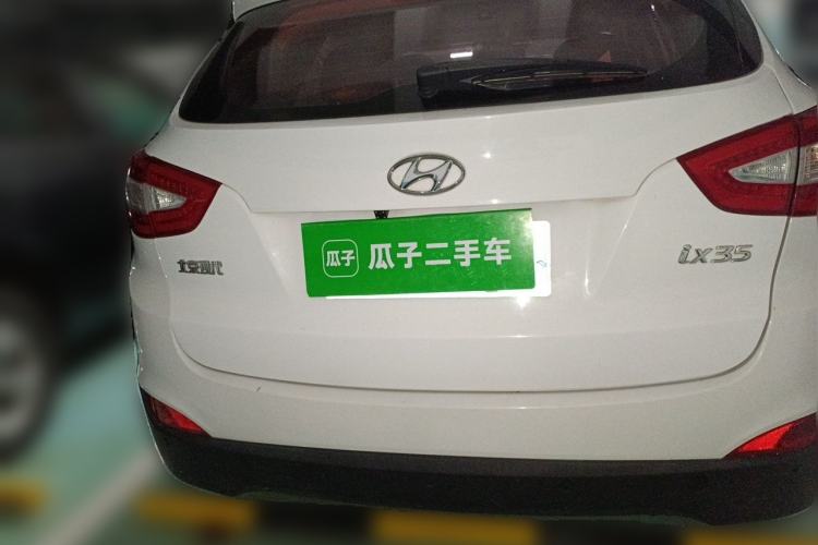 Used Hyundai ix35 2013 2.0L Automatic Two-Wheel Drive Smart GLS China IV Standard Rear