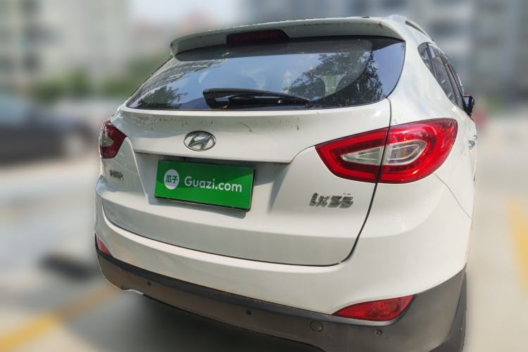 Used Hyundai ix35 2013 2.0L Automatic Two-Wheel Drive Smart GLS China IV Standard Rear
