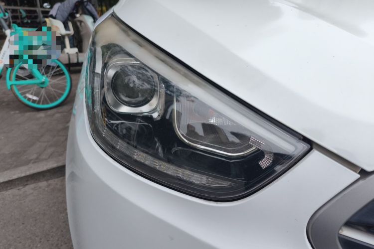 Used Hyundai ix35 2013 2.0L Automatic Two-Wheel Drive Smart GLS China IV Standard Right Front Headlight