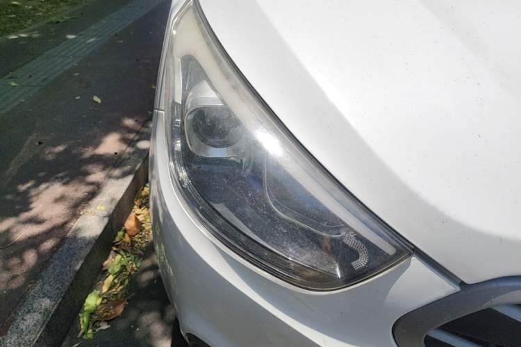 Used Hyundai ix35 2013 2.0L Automatic 2WD Comfort GL China IV Standard Right Front Headlight