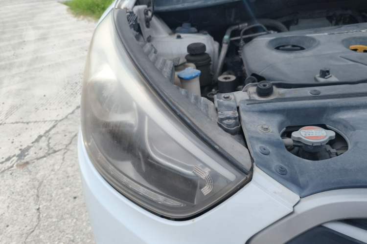 Used Hyundai ix35 2013 2.0L Automatic Two-Wheel Drive Smart GLS China IV Standard Right Front Headlight
