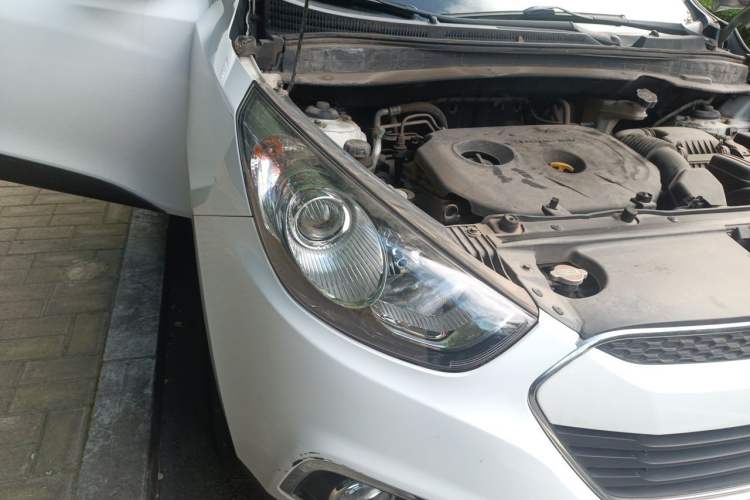 Used Hyundai ix35 2013 2.0L Automatic Two-Wheel Drive Smart GLS China IV Standard Right Front Headlight