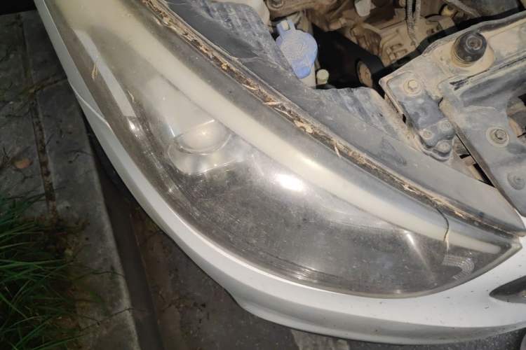 Used Hyundai ix35 2013 2.0L Automatic 2WD Comfort GL China IV Standard Right Front Headlight