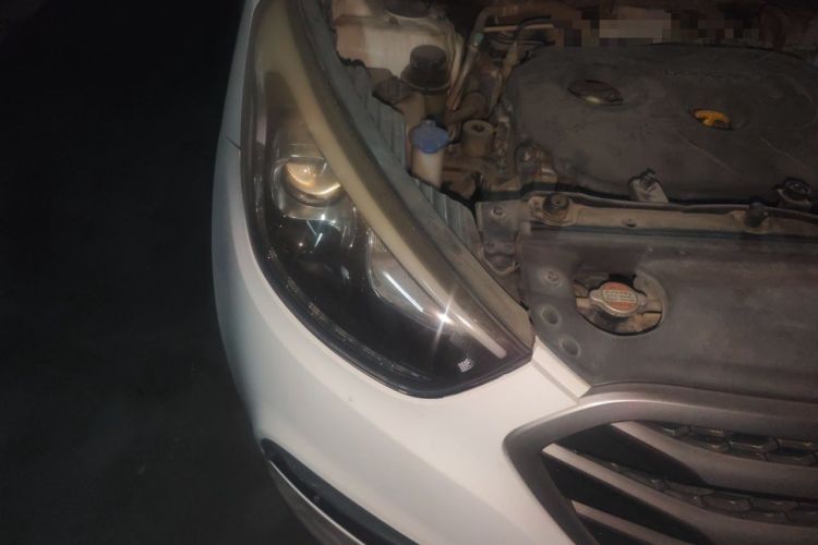 Used Hyundai ix35 2013 2.0L Automatic Two-Wheel Drive Smart GLS China V Standard Right Front Headlight
