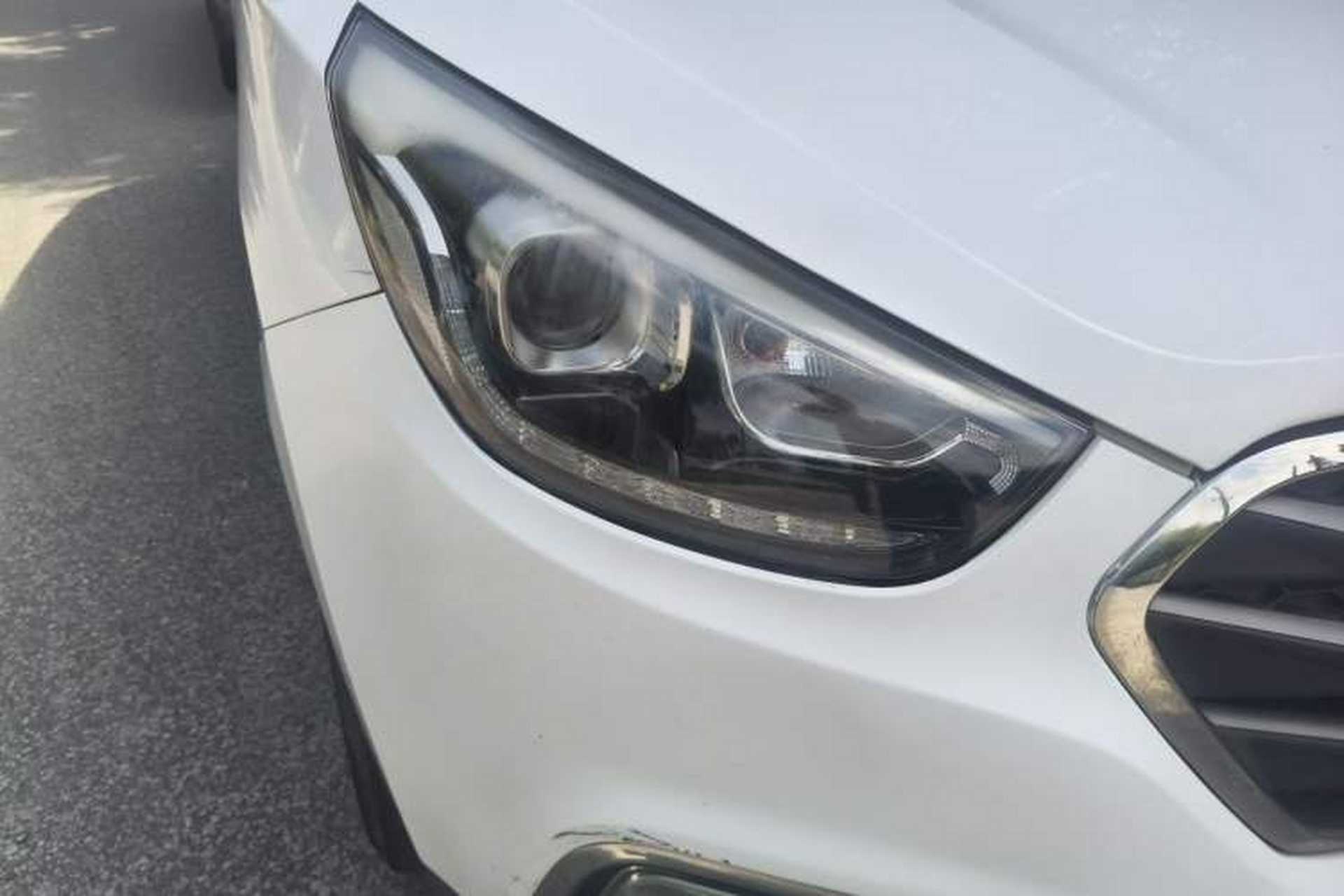 Used Hyundai ix35 2013 2.0L Automatic 2WD Comfort GL China IV Standard Right Front Headlight
