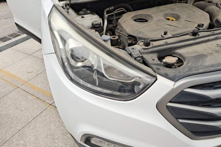 Used Hyundai ix35 2013 2.0L Manual 2WD Comfort GL China IV Standard Right Front Headlight