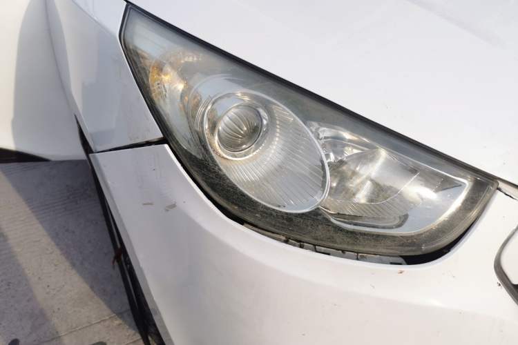 Used Hyundai ix35 2013 2.0L Automatic Two-Wheel Drive Smart GLS China V Standard Right Front Headlight