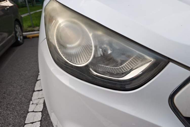 Used Hyundai ix35 2013 2.0L Automatic Two-Wheel Drive Smart GLS China V Standard Right Front Headlight