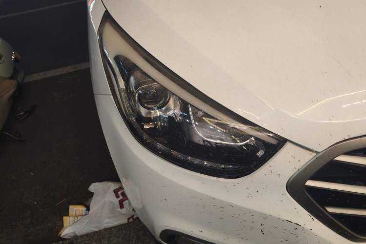 Used Hyundai ix35 2013 2.0L Automatic Two-Wheel Drive Smart GLS China IV Standard Right Front Headlight
