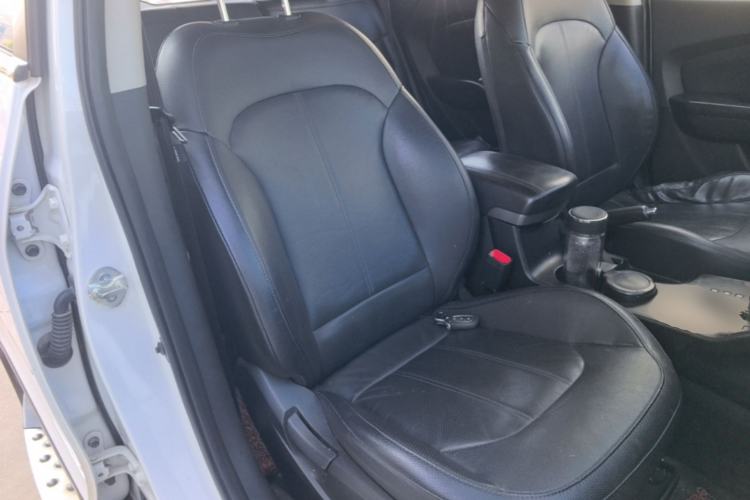 Used Hyundai ix35 2013 2.0L Automatic Two-Wheel Drive Smart GLS China IV Standard Right Front Seat