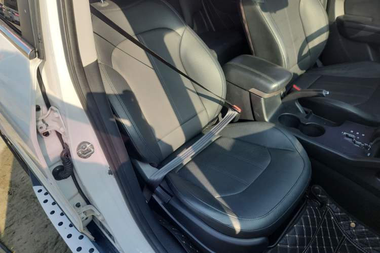 Used Hyundai ix35 2013 2.0L Automatic Two-Wheel Drive Smart GLS China V Standard Right Front Seat