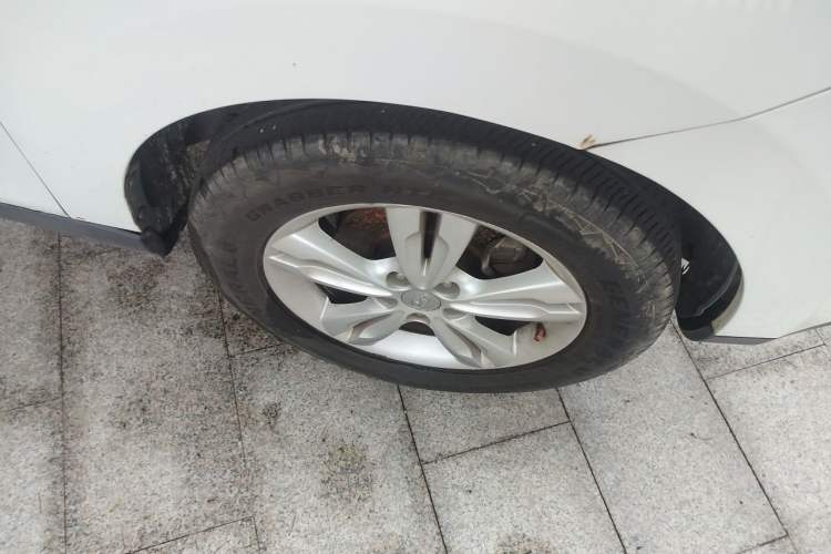 Used Hyundai ix35 2013 2.0L Automatic Two-Wheel Drive Smart GLS China IV Standard Right Front Wheel Hub
