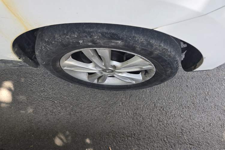 Used Hyundai ix35 2013 2.0L Automatic Two-Wheel Drive Smart GLS China IV Standard Right Front Wheel Hub