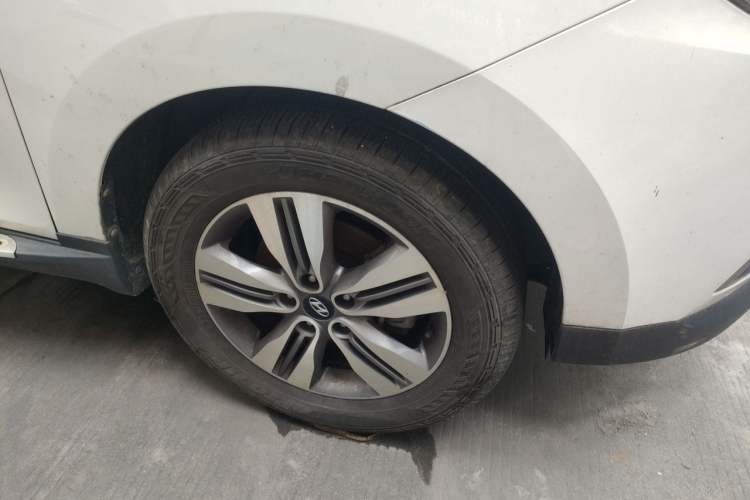 Used Hyundai ix35 2013 2.0L Automatic Two-Wheel Drive Leading GLX China IV Standard Right Front Wheel Hub