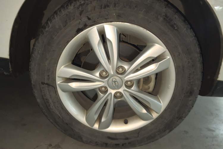 Used Hyundai ix35 2013 2.4L Automatic Two-Wheel Drive Leading GLX China V Standard Right Front Wheel Hub