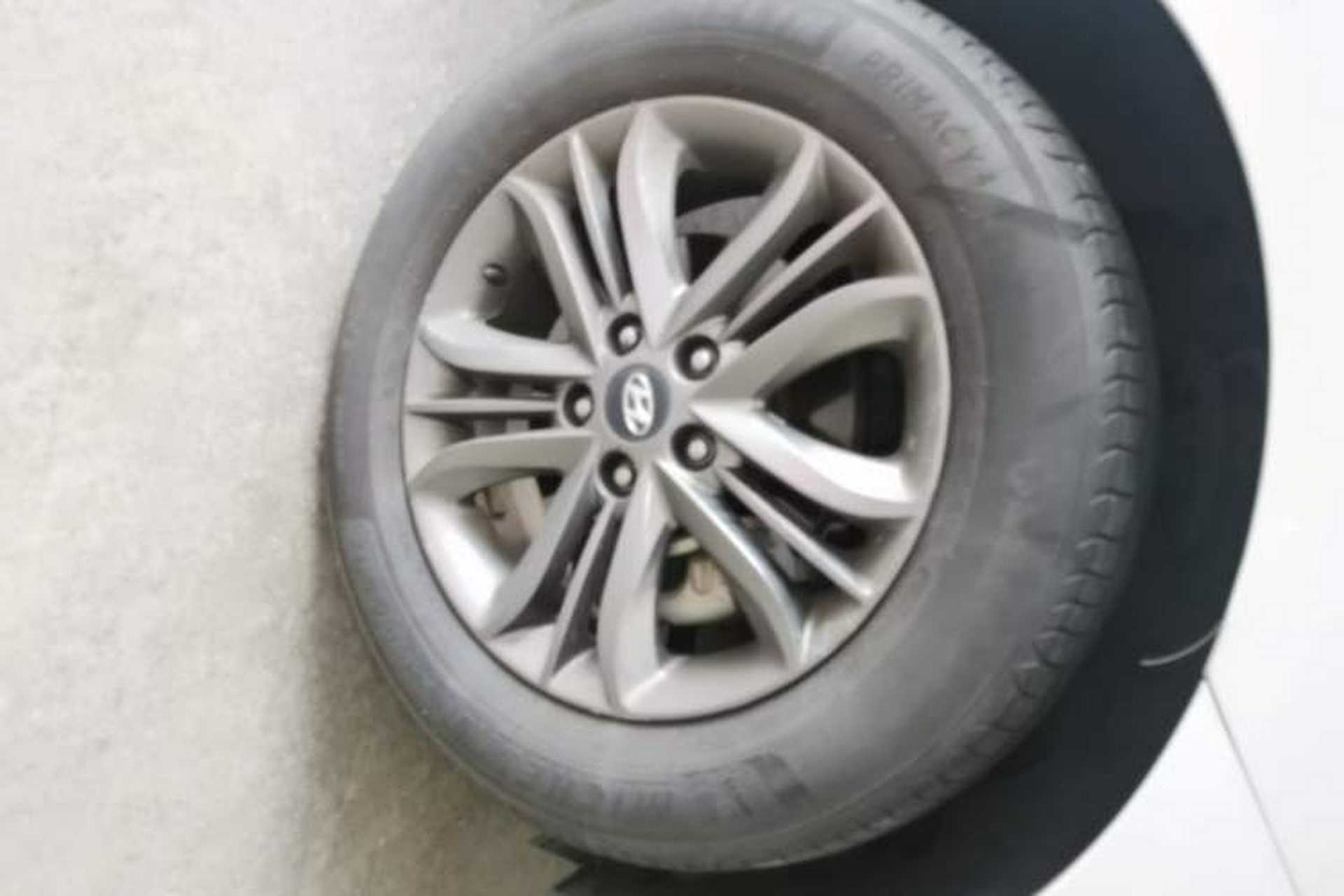 Used Hyundai ix35 2013 2.0L Automatic Two-Wheel Drive Smart GLS China IV Standard Right Front Wheel Hub